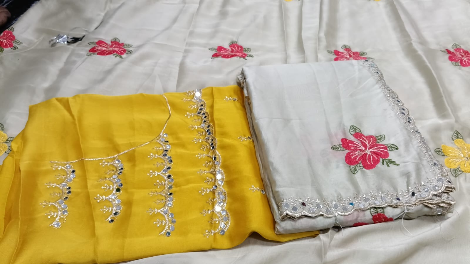 SJ045 ORIGINAL MIRROR WITH EMBROIDARY WORK SAREE