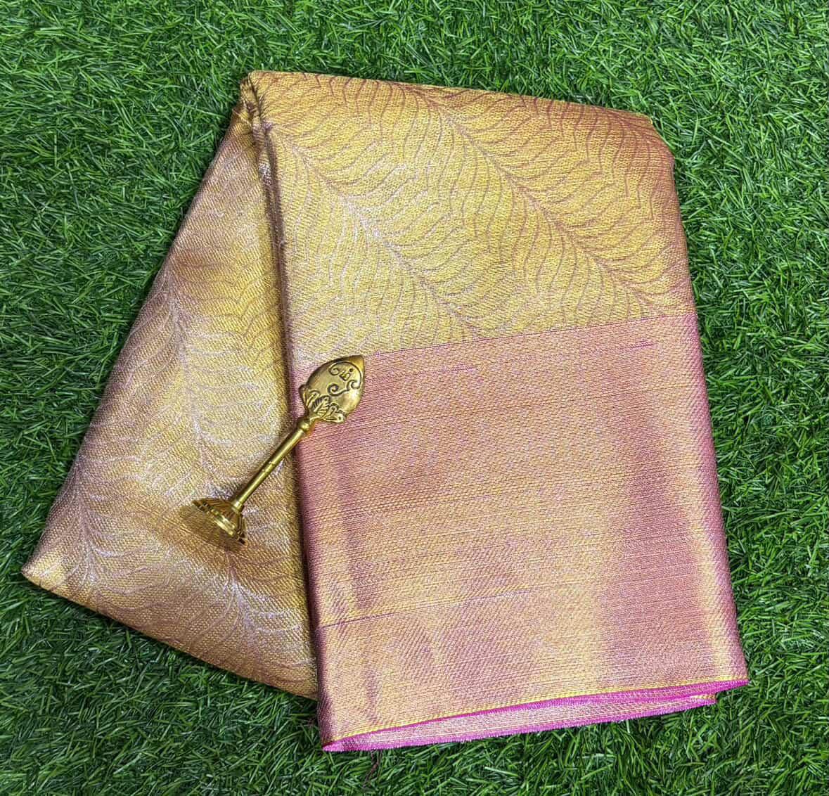 SJ004 JOTHIKA MAM SAREE WITH ELEGANT DESIGNS