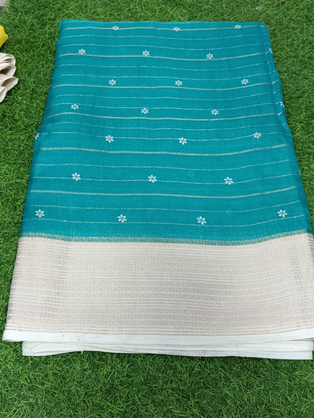 SJ063 MARSHMALLOW FABIRC WITH  CONTRAST BORDER