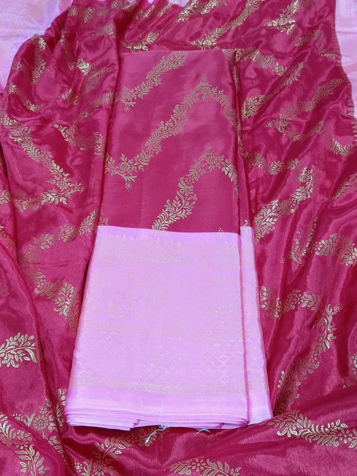 SJ 070  NECKLACE MODEL FOIL PRINT SAREE