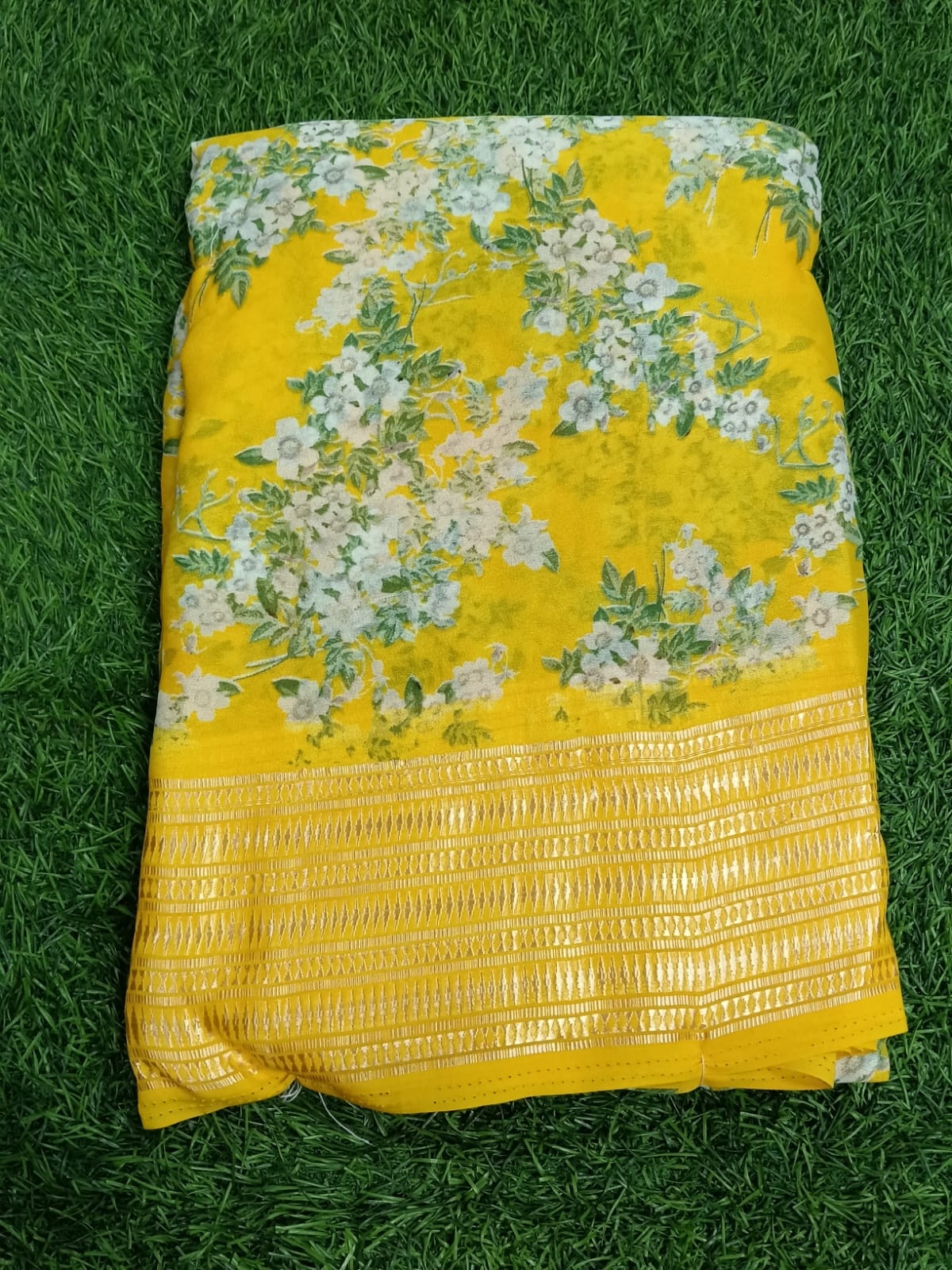 SJ114 HEAVY GEORGETTE WITH BORDER