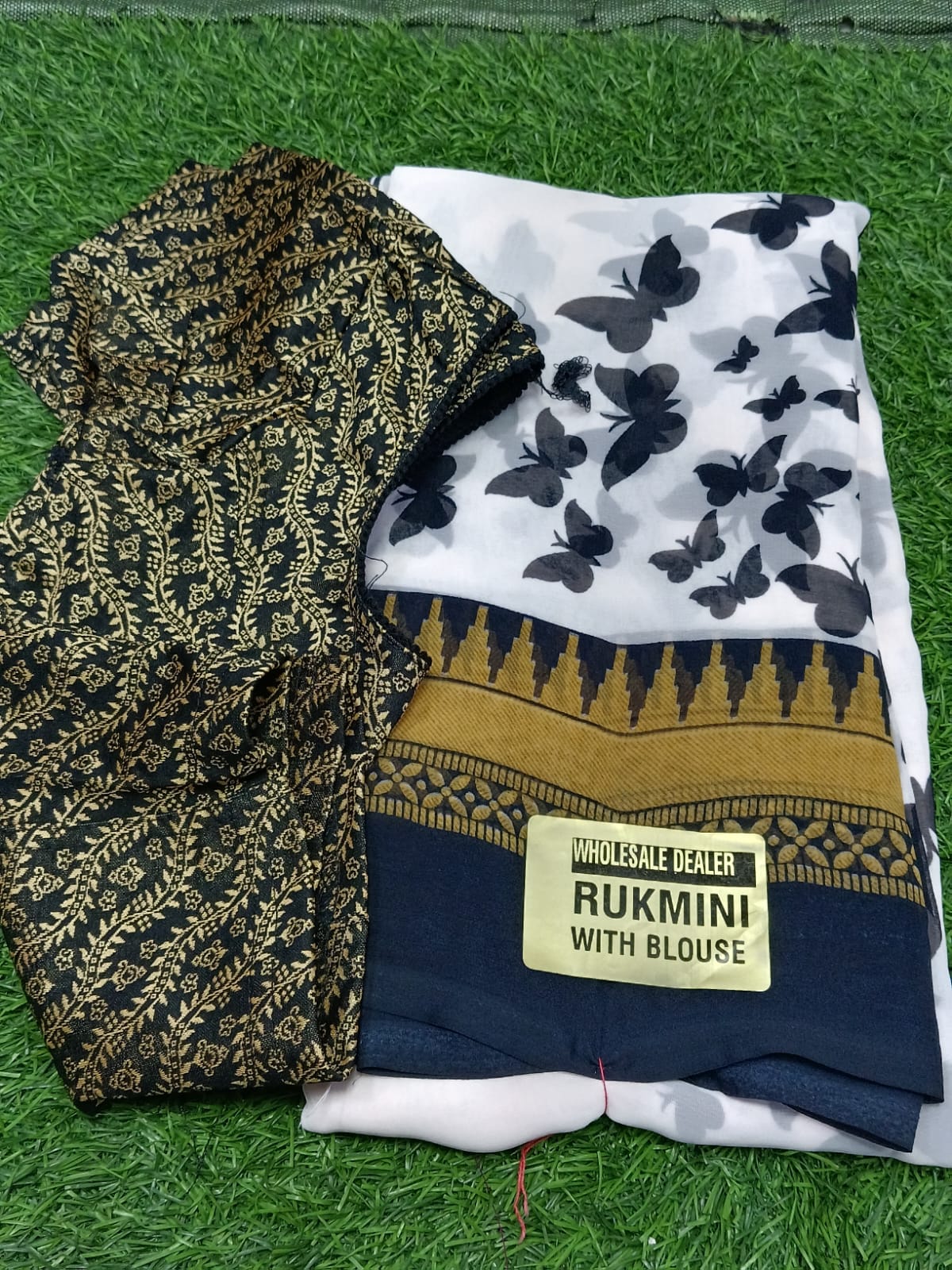 SJ009 MASTERPIECE SAREE WITH READYMADE BLOUSE