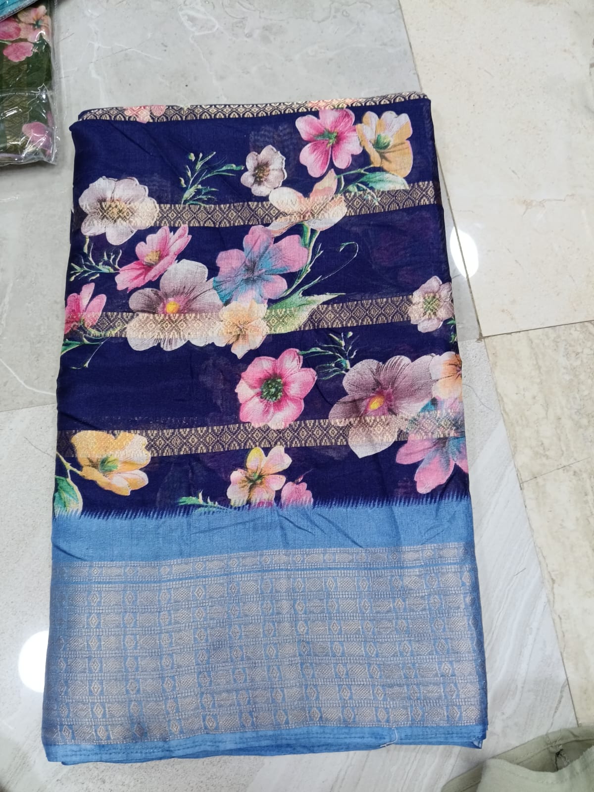 SJ010 SOFT MATERIAL WITH  ZARI LINE