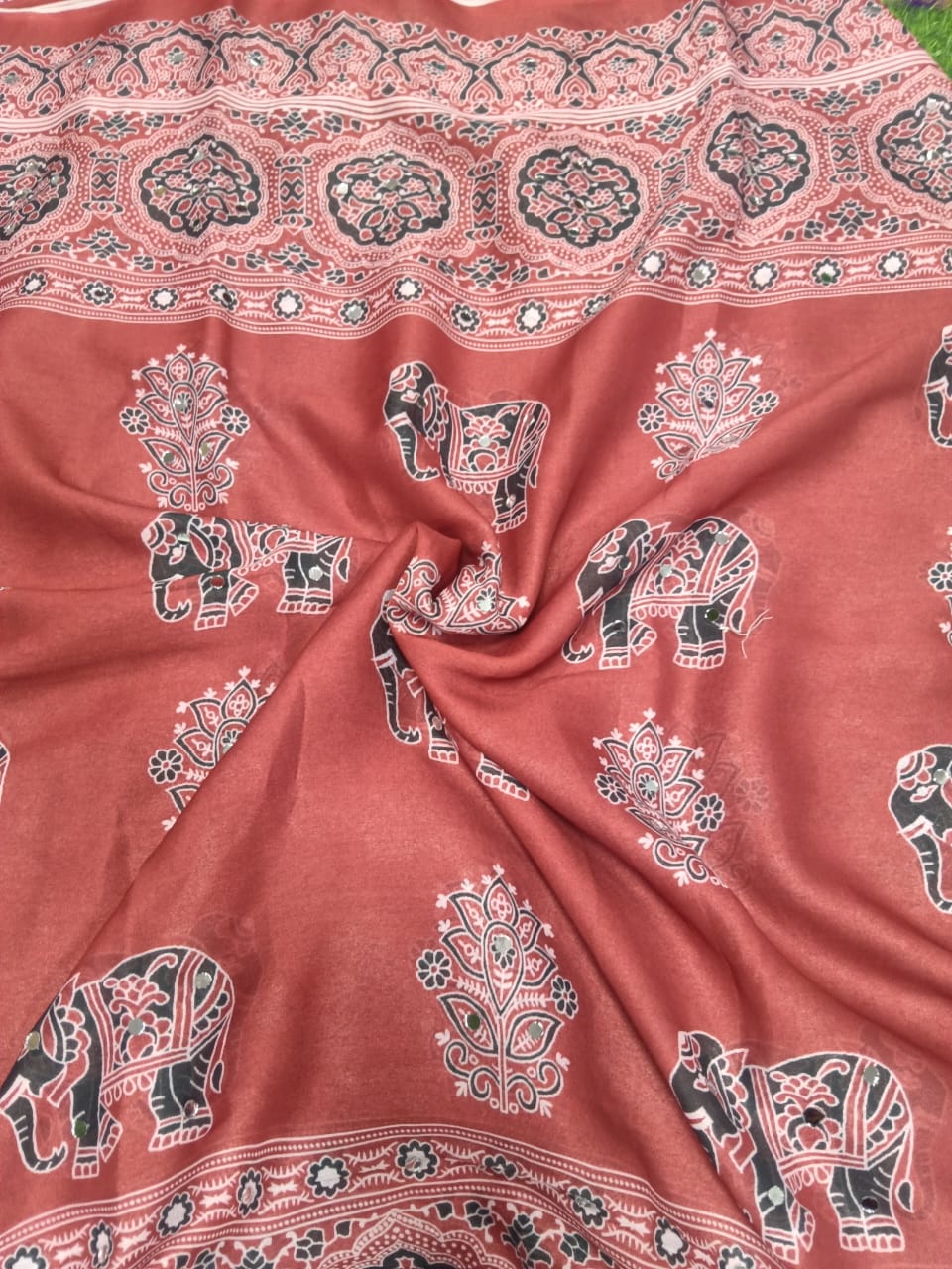 Sj131 elephant mirror work saree