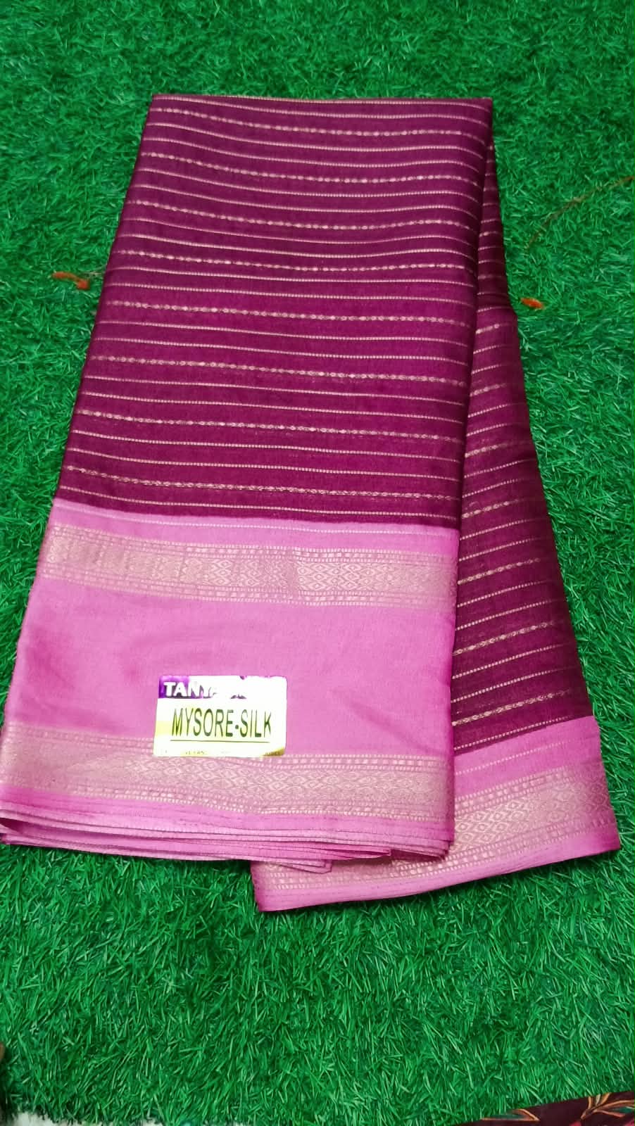 SJ146 look at mysore silk saree with mashmellow fabric